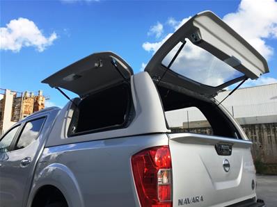 Hard Top Nissan D23 NP300 Double Cab portes papillons depuis 2016