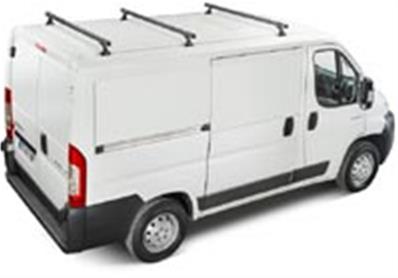 Barres de toit Nissan NV400 depuis 2010