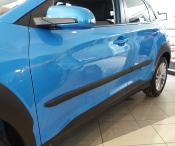 Baguettes latérales adhésives Hyundai Kona depuis 2017